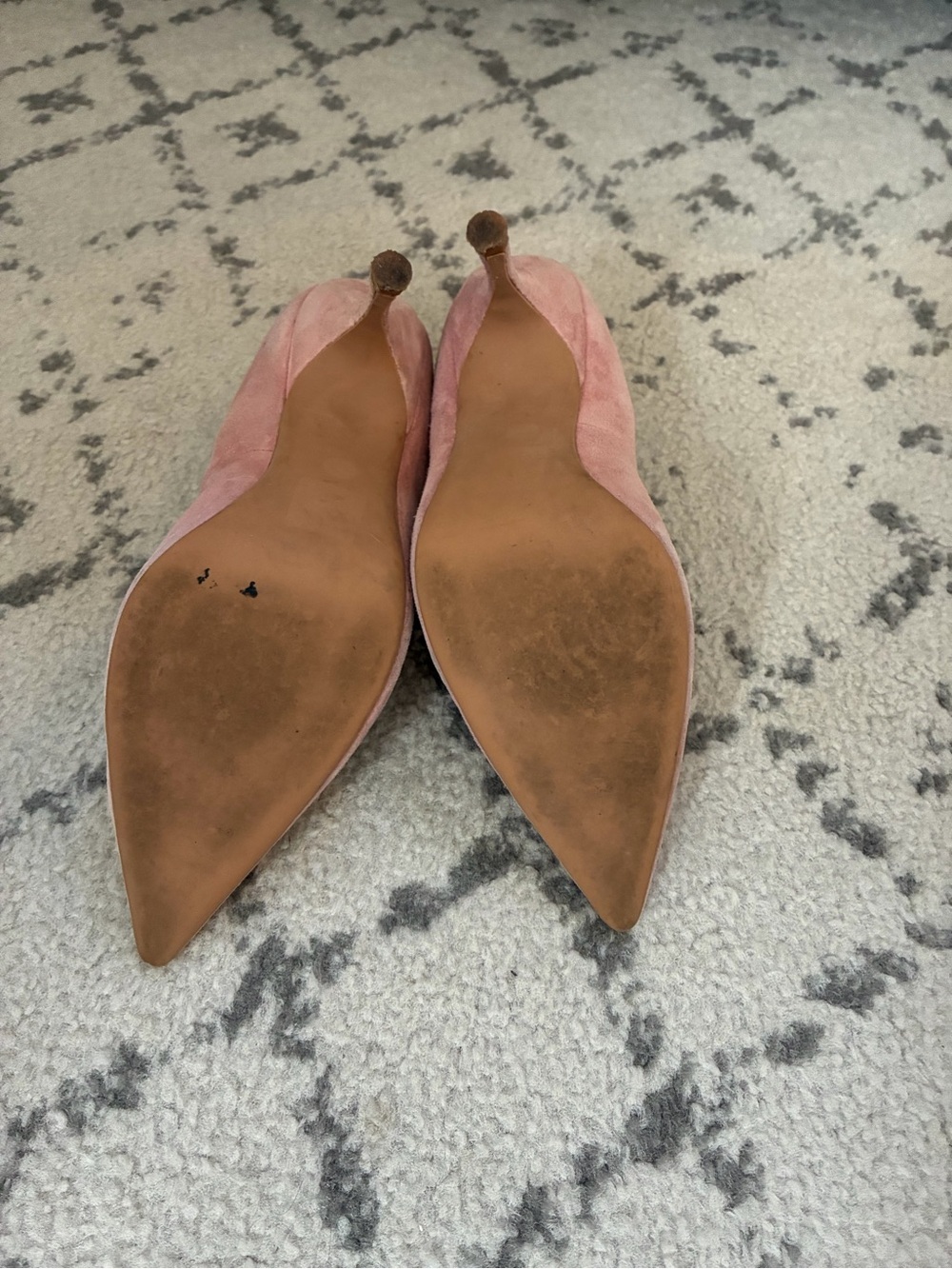 Pink suede pumps - Picture 3 of 3